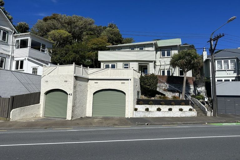 Photo of property in 42 Raroa Road, Kelburn, Wellington, 6012