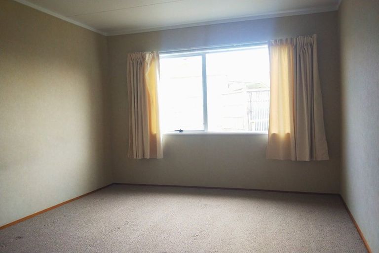 Photo of property in 2/59 Lanark Crescent, Tamatea, Napier, 4112