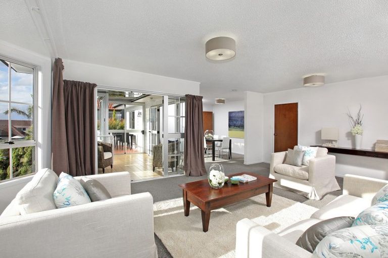 Photo of property in 2/16 Jutland Road, Hauraki, Auckland, 0622