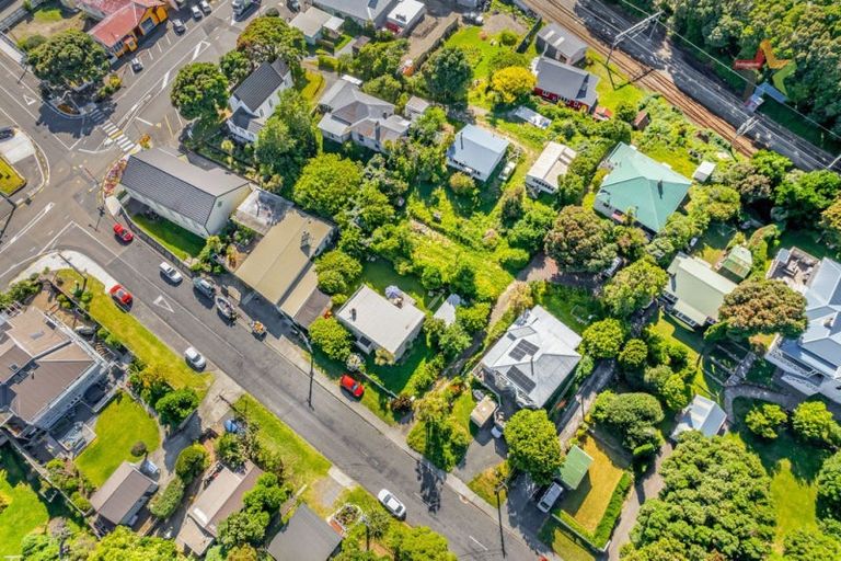 Photo of property in 15 Beach Road, Paekakariki, 5034
