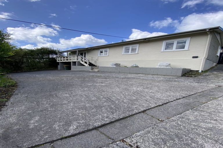 Photo of property in 1/50 Glencoe Road, Browns Bay, Auckland, 0630