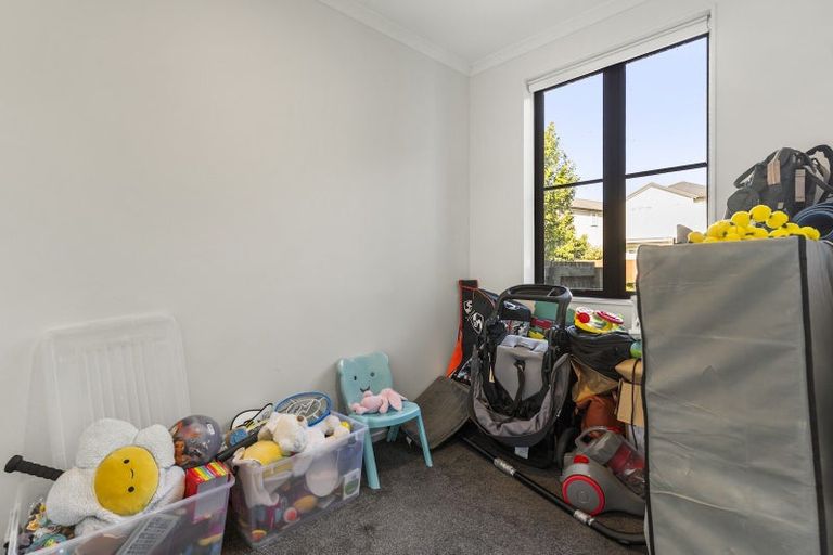 Photo of property in 18 Bellbird Street, Papakura, 2110