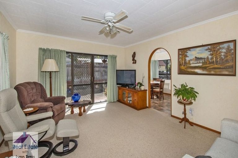 Photo of property in 2/329 Western Hills Drive, Avenues, Whangarei, 0110
