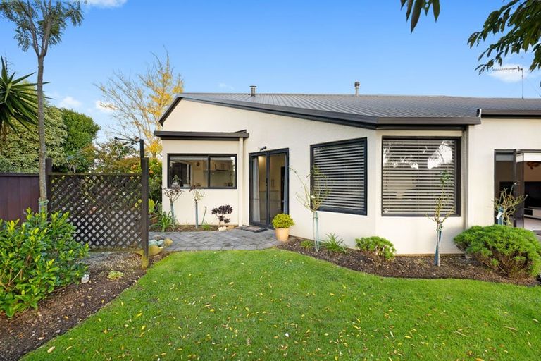 Photo of property in 25 Dallinger Street, St Andrews, Hamilton, 3200