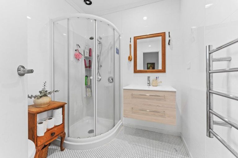 Photo of property in 1 Totara Place, Pahiatua, 4910