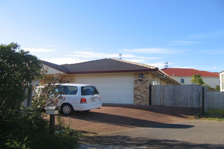 Photo of property in 39 Newbliss Crescent, East Tamaki Heights, Auckland, 2016