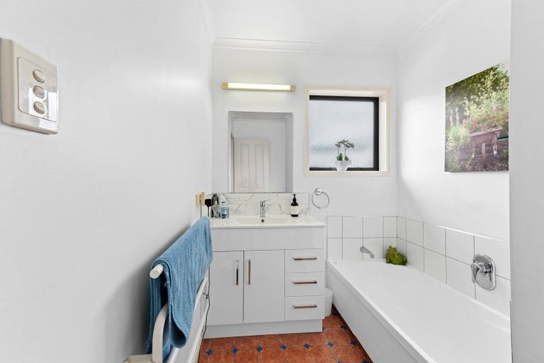 Photo of property in 2/213 Coronation Avenue, Welbourn, New Plymouth, 4310