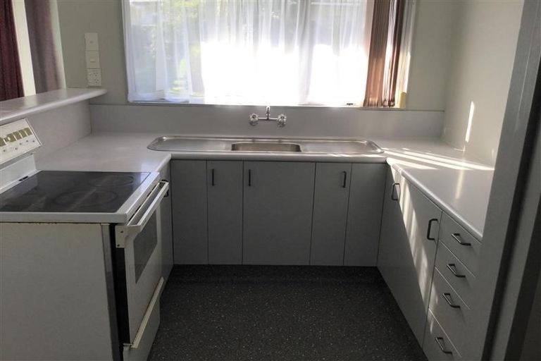 Photo of property in 4 Euclid Street, Vogeltown, New Plymouth, 4310