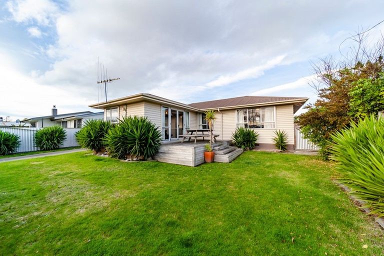 Photo of property in 5 Robinson Crescent, Tamatea, Napier, 4112