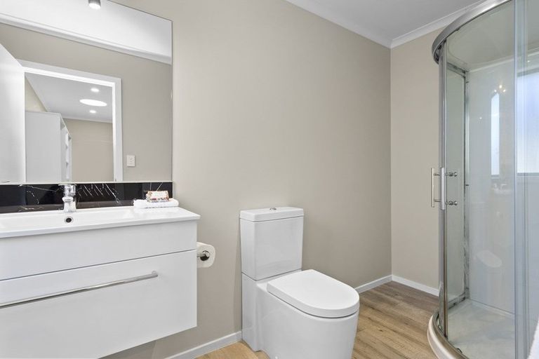 Photo of property in 10 Jarrett Terrace, Leamington, Cambridge, 3432