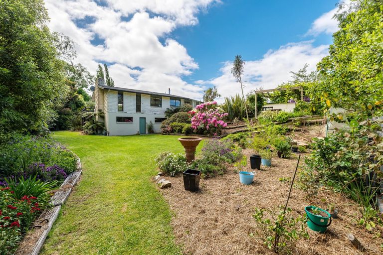 Photo of property in 11-17 Hayes Street, Waimate, 7924