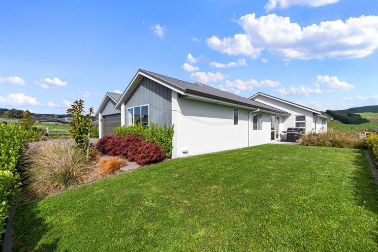 Photo of property in 21 Kohekohe Drive, Owhata, Rotorua, 3010
