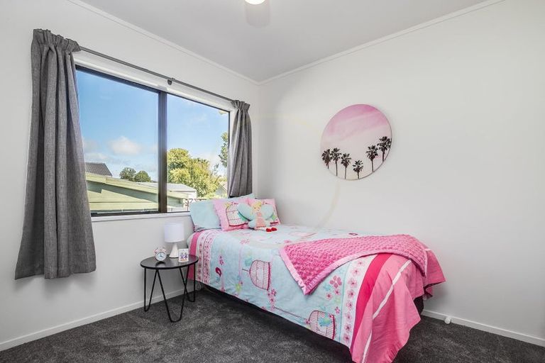 Photo of property in 2/12 Olive Crescent, Papatoetoe, Auckland, 2025