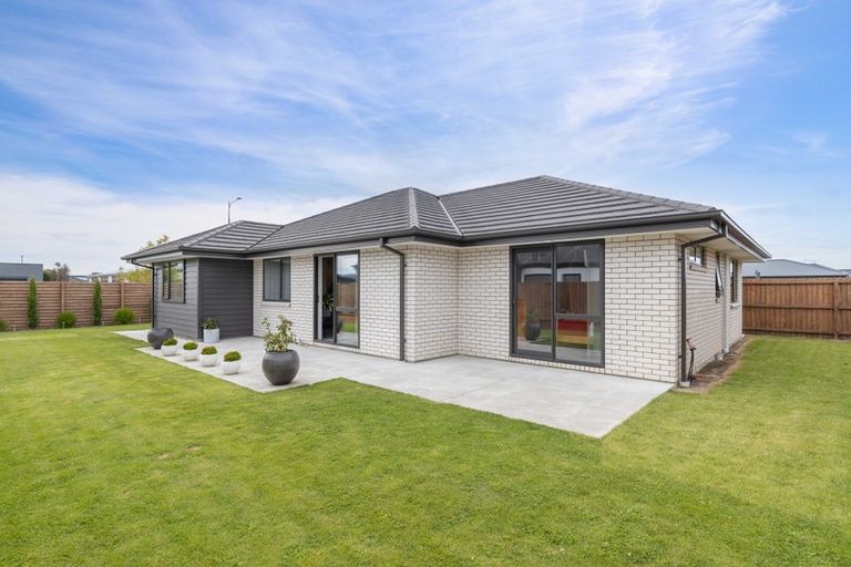 Photo of property in 58 Prestons Park Drive, Marshland, Christchurch, 8083