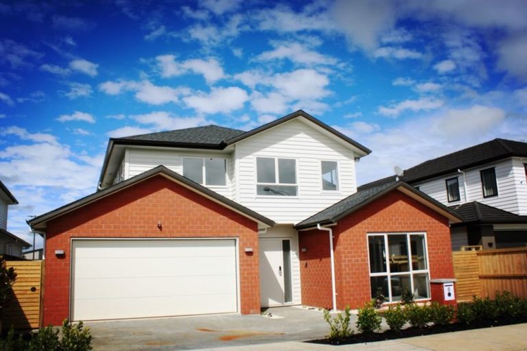 Photo of property in 6 Rauaruhe Road, Karaka, Papakura, 2113