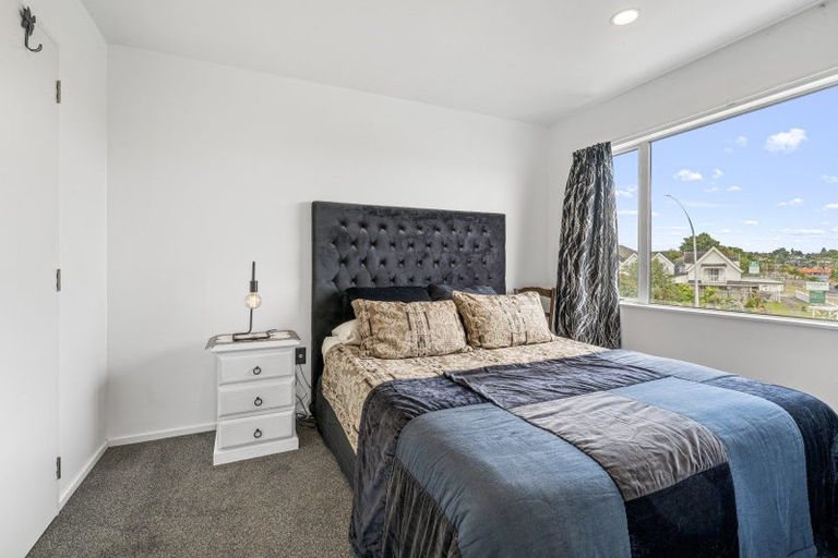 Photo of property in 1/208 Lake Terrace, Hilltop, Taupo, 3330