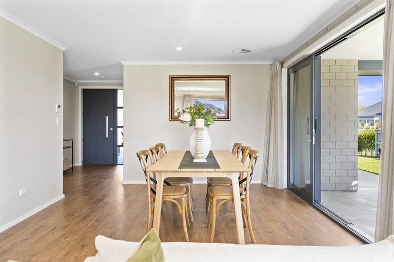 Photo of property in 10 Jarrett Terrace, Leamington, Cambridge, 3432