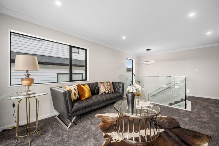 Photo of property in 8 Lumber Rise, Swanson, Auckland, 0614