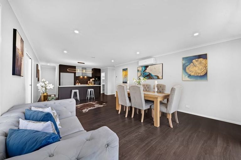 Photo of property in 36 Leathem Crescent, Pokeno, 2402