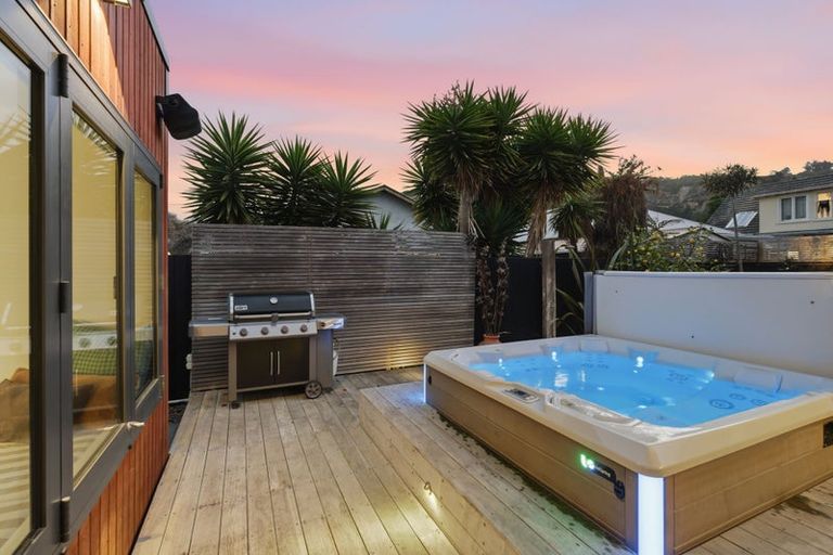 Photo of property in 14 Hardwicke Street, Sumner, Christchurch, 8081