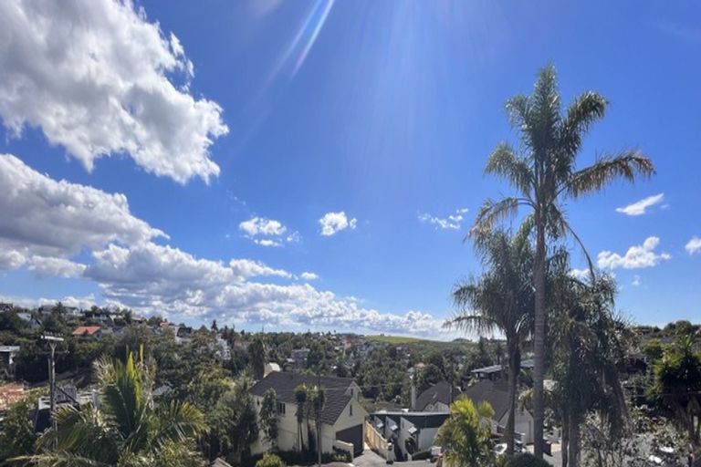 Property details for 43 Comins Crescent, Mission Bay, Auckland, 1071