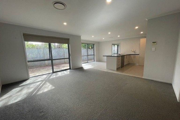 Photo of property in 7 South Street, Papakura, 2110