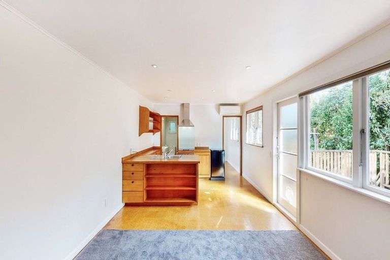 Photo of property in 18 Rochester Street, Wilton, Wellington, 6012