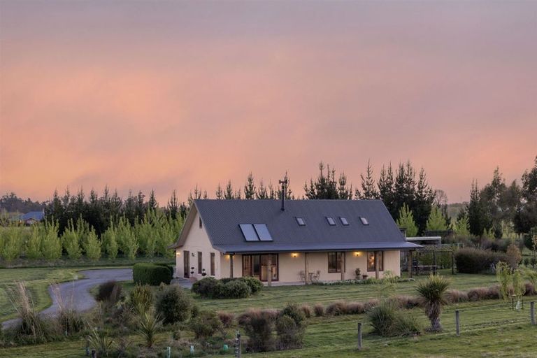 Photo of property in 304 Stokes Road, Balcairn, Amberley, 7481