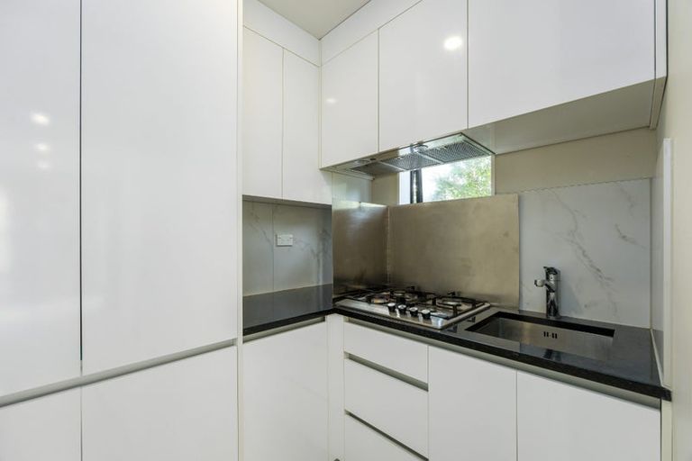 Photo of property in 42 Headland Drive, Long Bay, Auckland, 0630