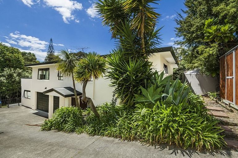 Photo of property in 71a Gledstane Road, Stanmore Bay, Whangaparaoa, 0932