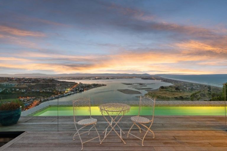 Photo of property in 44 Panorama Road, Clifton, Christchurch, 8081