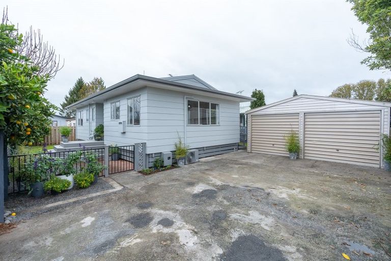 Photo of property in 381a Kahikatea Drive, Dinsdale, Hamilton, 3204