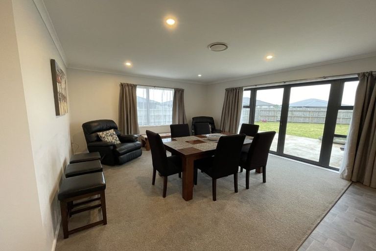 Photo of property in 28 Magnolia Crescent, Tawhero, Whanganui, 4501