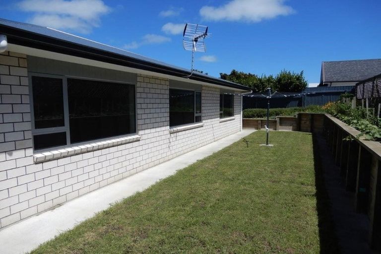 Photo of property in 15 Victoria Street, Hawera, 4610