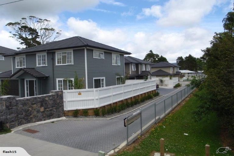 Photo of property in 4 Nirmal Place, Sunnyvale, Auckland, 0612