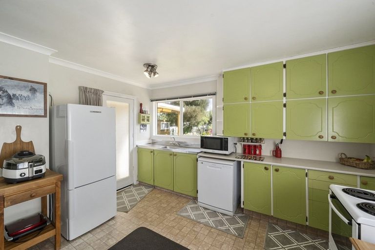 Photo of property in 9 Wright Street, Wainuiomata, Lower Hutt, 5014