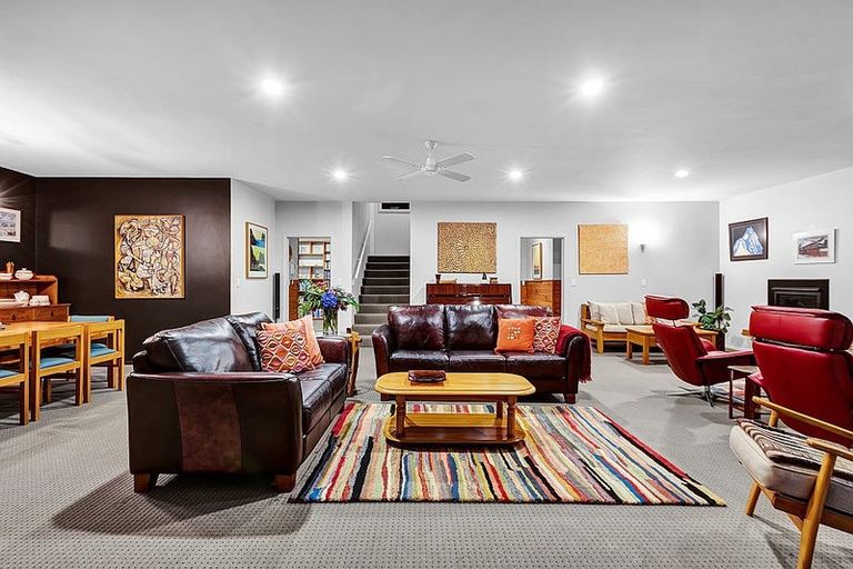 Photo of property in 70a Morley Street, New Plymouth, 4310