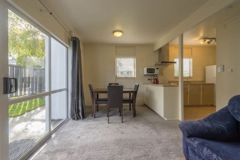 Photo of property in 1/74 La Trobe Street, Pakuranga Heights, Auckland, 2010