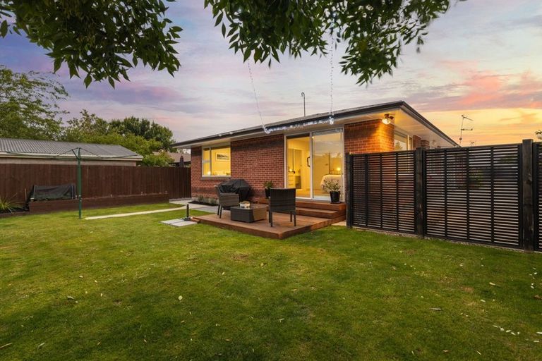 Photo of property in 2/9 Erica Street, Papanui, Christchurch, 8053