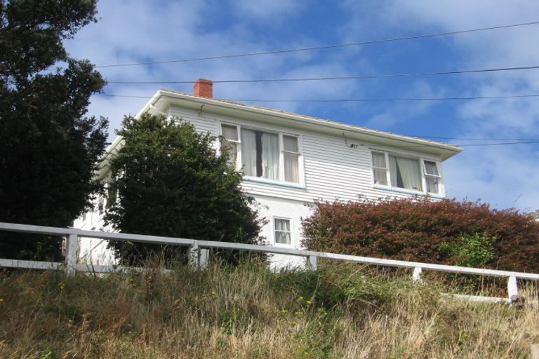 Photo of property in 18 Elphinstone Avenue, Strathmore Park, Wellington, 6022