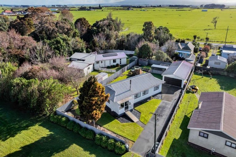 Photo of property in 77 Patu-kukupa Street, Manaia, 4612