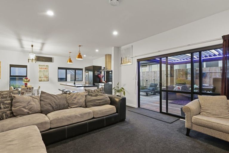 Photo of property in 10 Ellesmere Close, Pyes Pa, Tauranga, 3112