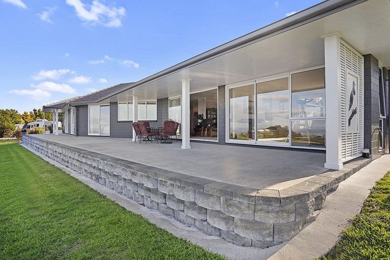 Photo of property in 14 Orokawa Heights Road, Waihi, 3681