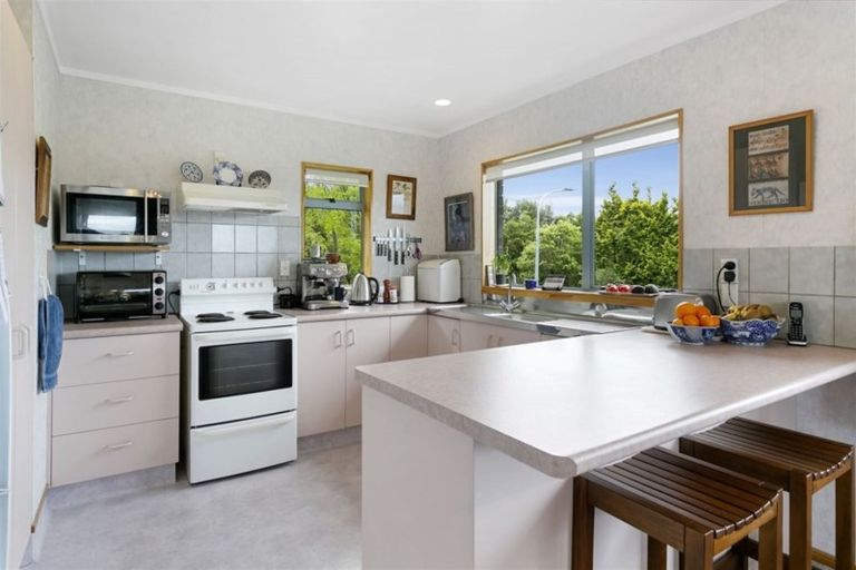 Photo of property in 19 Reeves Road, Acacia Bay, Taupo, 3330