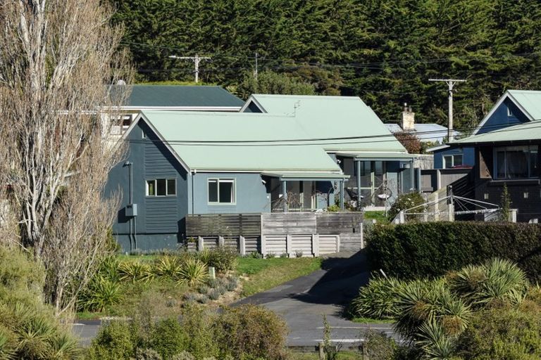 Photo of property in 8 Allans Beach Road, Portobello, Dunedin, 9014