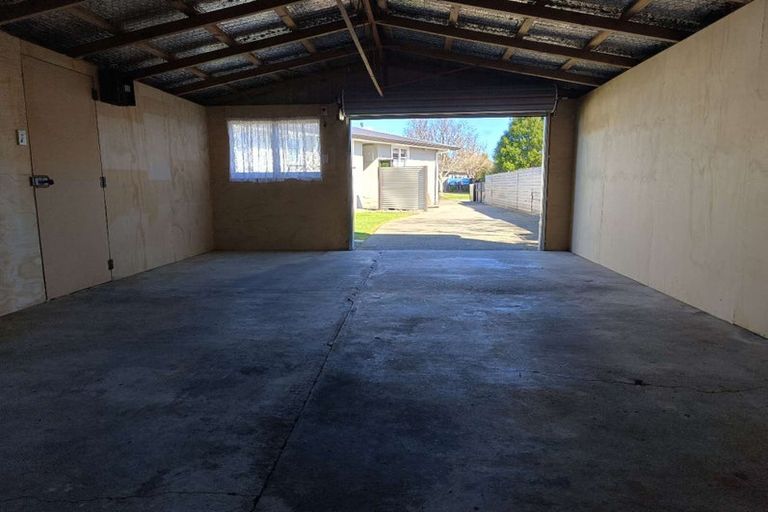 Photo of property in 43 Ruamahanga Crescent, Terrace End, Palmerston North, 4410