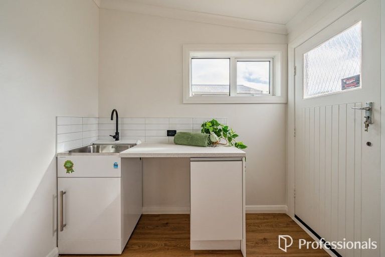 Photo of property in 53 York Street, Moera, Lower Hutt, 5010