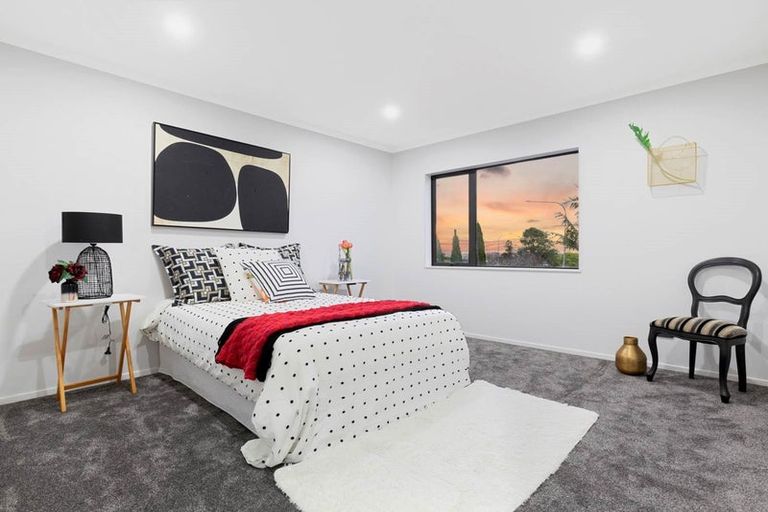 Photo of property in 664b Pakuranga Road, Howick, Auckland, 2010