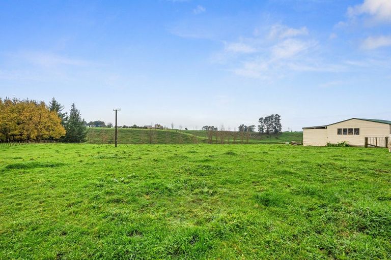 Photo of property in 293 Koputarao Road, Koputaroa, Shannon, 5575