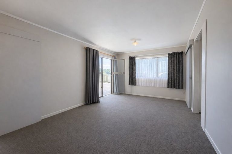 Photo of property in 53b Fyvie Avenue, Tawa, Wellington, 5028
